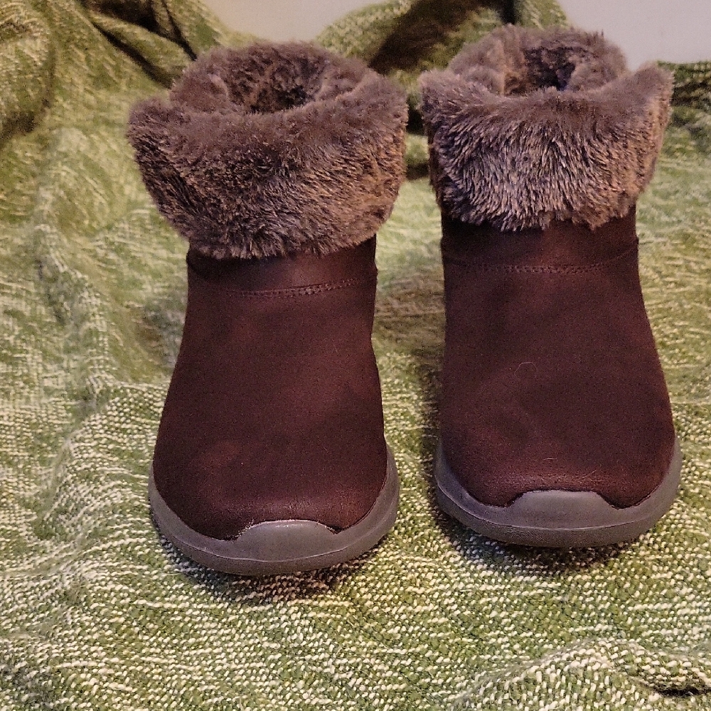 SKECHERS Brown Faux Fur Lined Boots